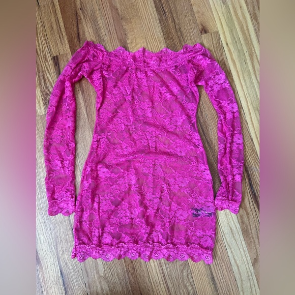 Pretty in Pink! STYLE BOX - Picture 2 of 6